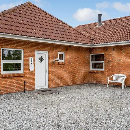 Lyngvejen Romo V Holiday home *