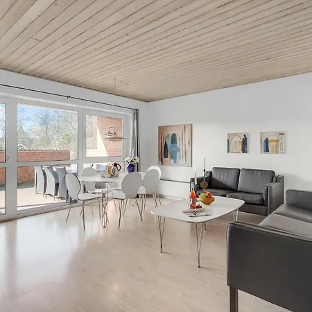 Holiday home Lyngvejen Romo V Romo